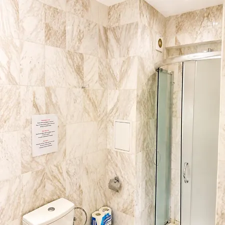 Luxury In Emerald Hills Apartmán